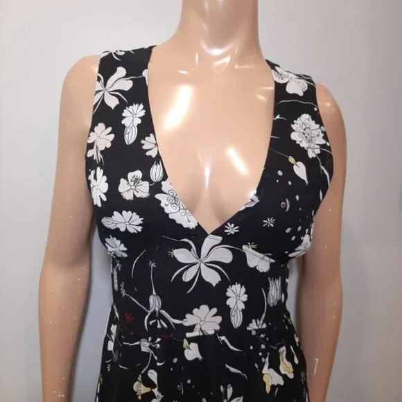 H&M Conscious Floral Maxi Dress Womens Size 8 Black Long Sleeveless Low Vneck - Picture 2 of 13